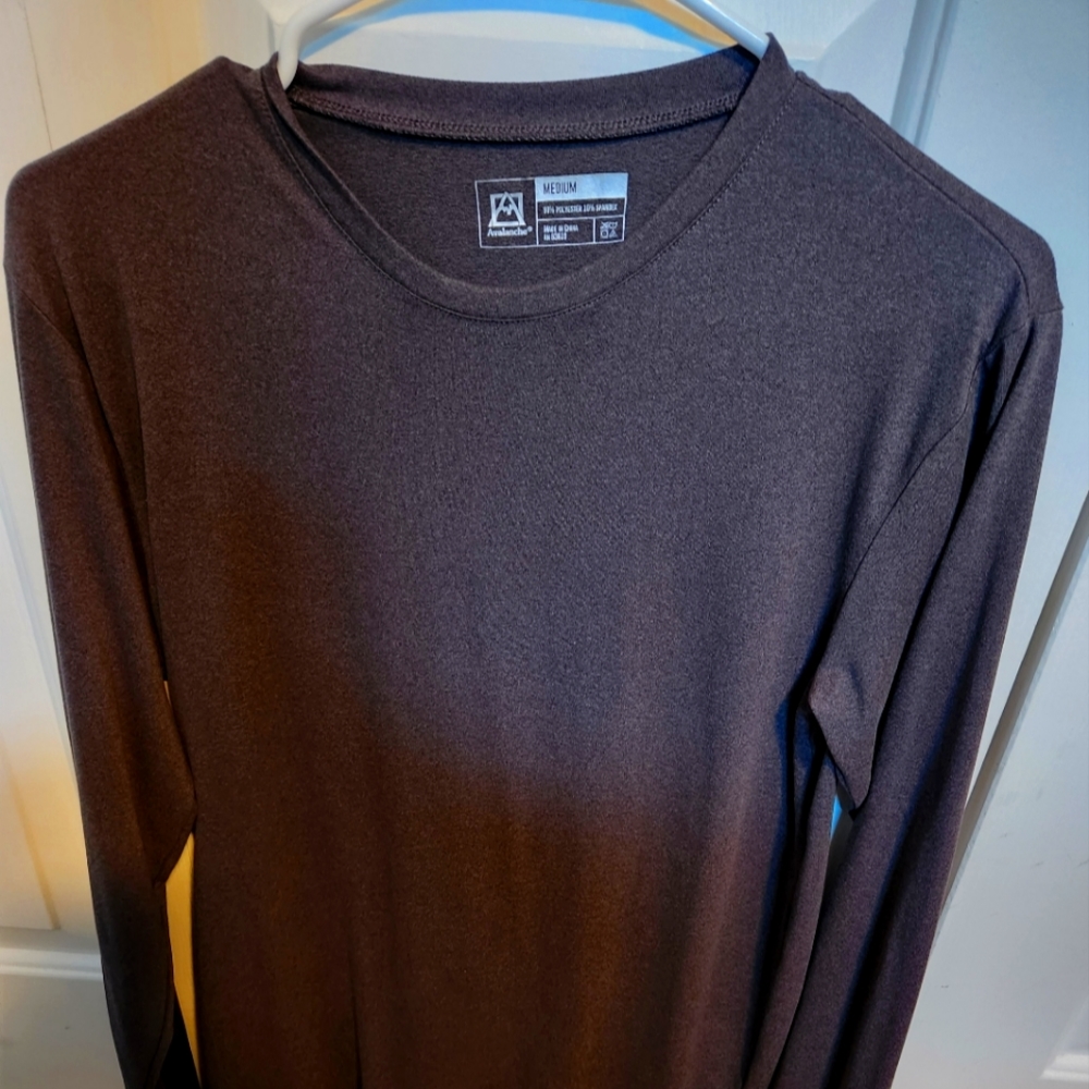 Avalanche baselayer t shirt